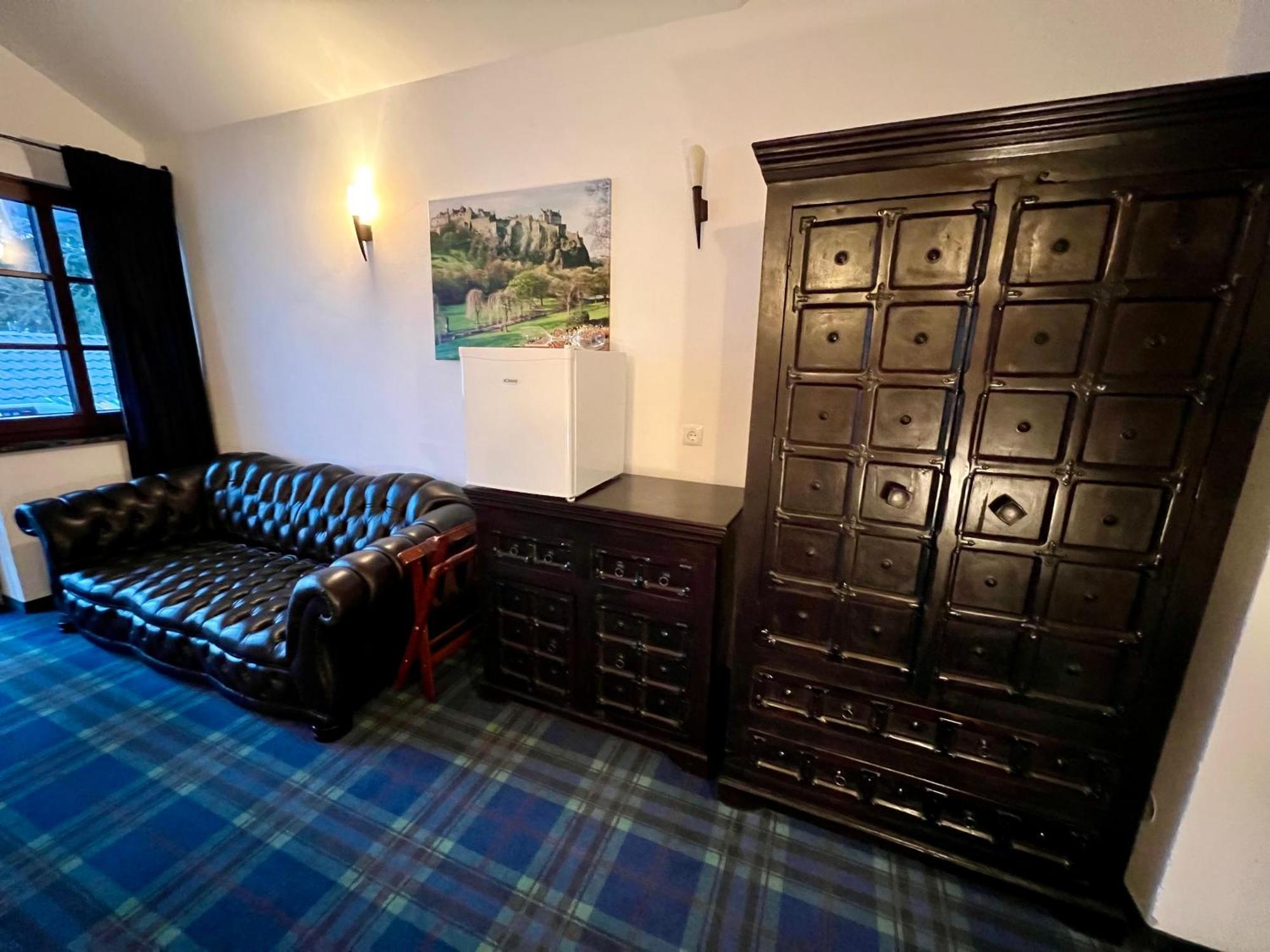 Vitushoehle & Vitusfort - Magie Von Irland Und Schottland Füssen Extérieur photo